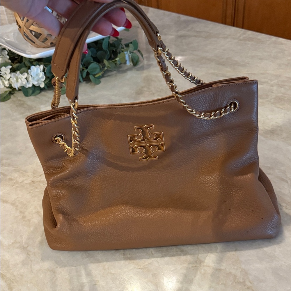 Tory Burch Tan Leather Shoulder Bag with Gold Accents